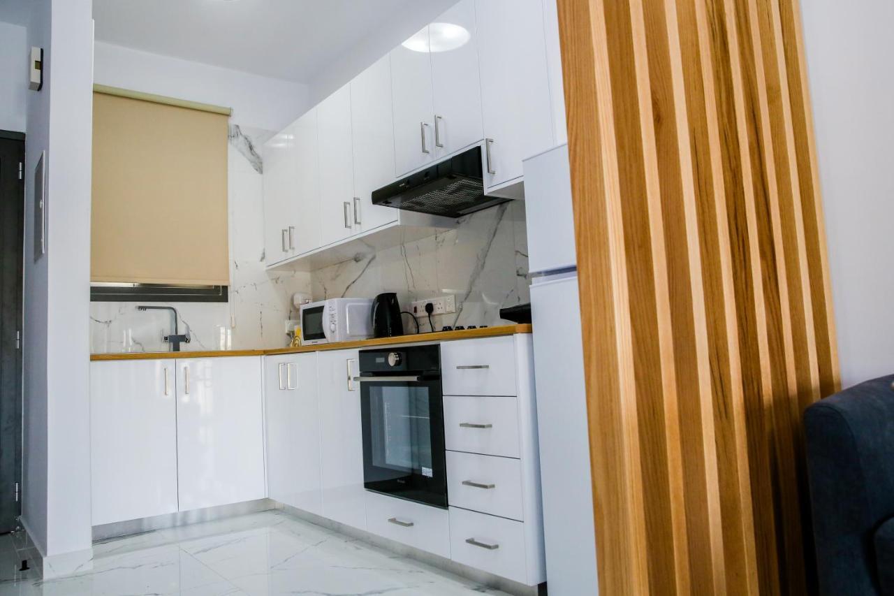 Sea Side Appartment In Kato Paphos Luaran gambar