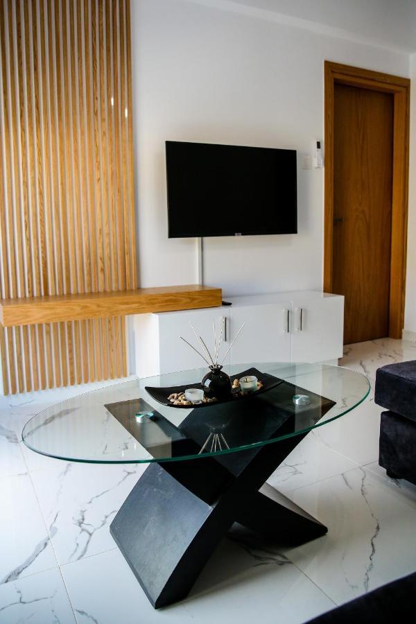 Sea Side Appartment In Kato Paphos Luaran gambar