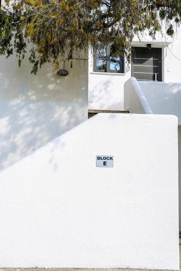 Sea Side Appartment In Kato Paphos Luaran gambar