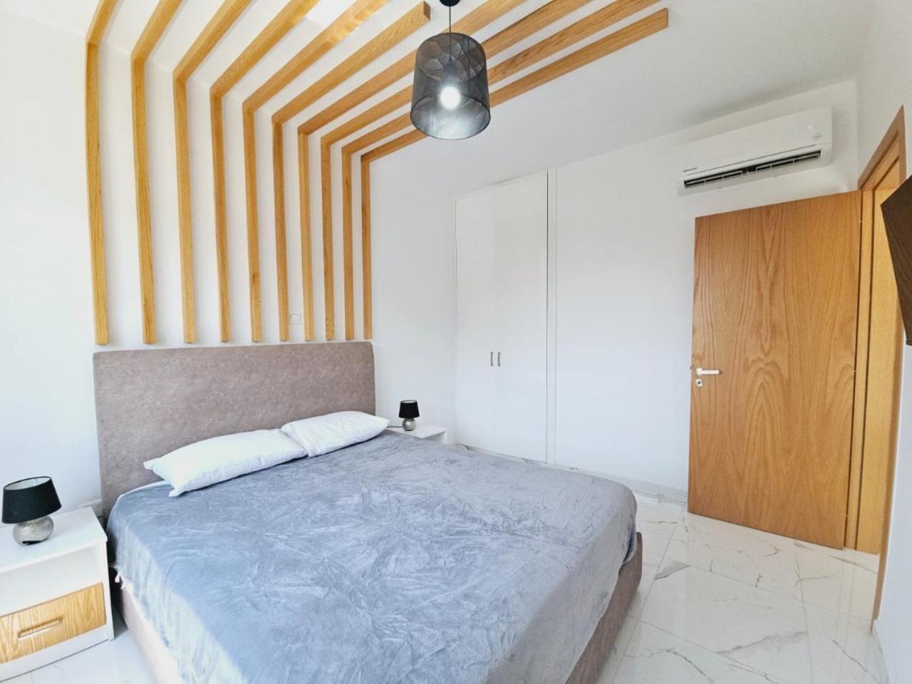 Sea Side Appartment In Kato Paphos Luaran gambar