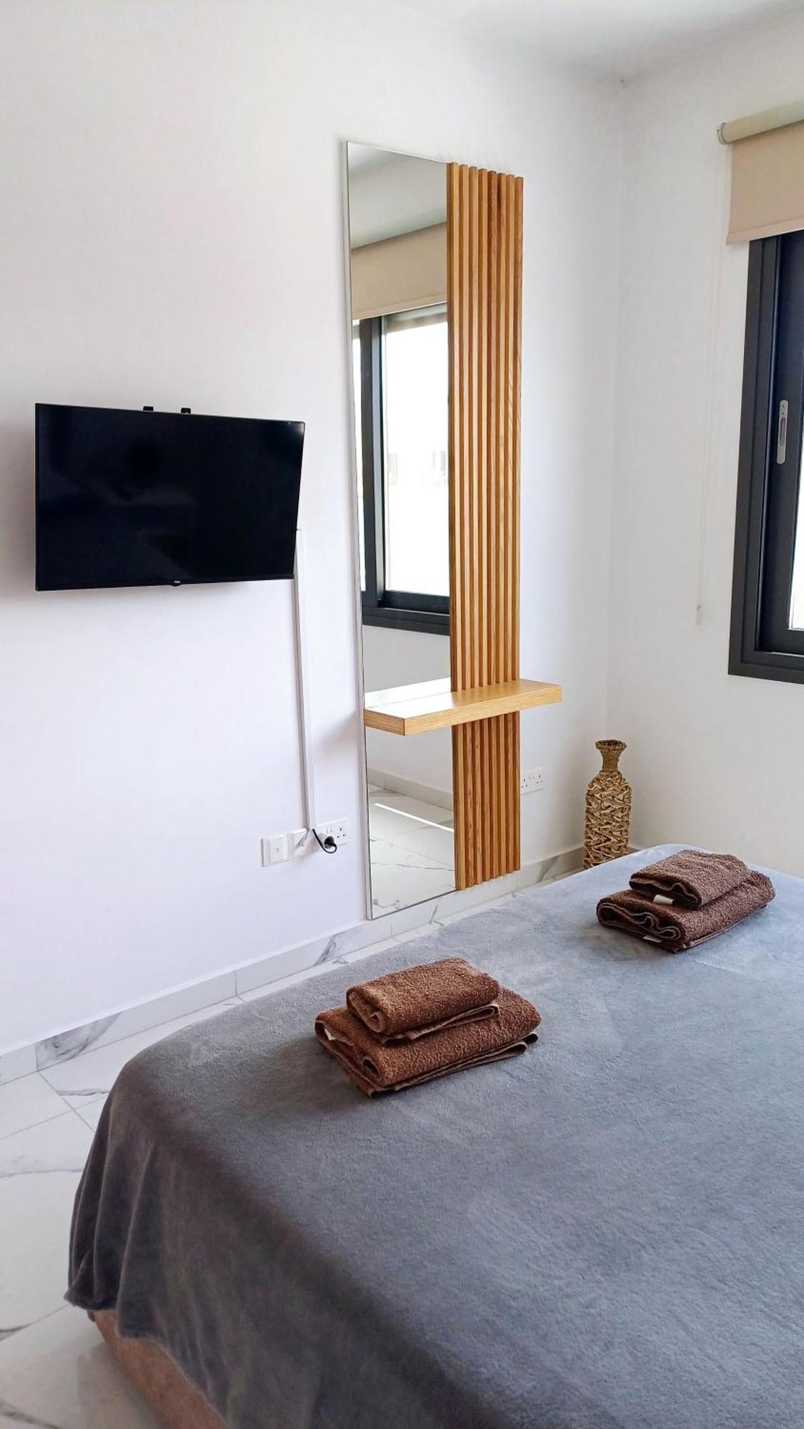 Sea Side Appartment In Kato Paphos Luaran gambar